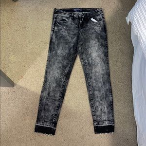 Black acid wash jeans